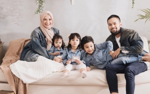 Foto Shireen-Hawa Cantik Pakai Bando 'Kembar' Beda Usia, Komentar Teuku Wisnu-Mark Sungkar Disorot