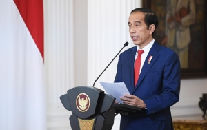 Pandemi COVID-19, Jokowi Kritik Pedas Kepala Daerah yang Malah Ikut Berkerumun
