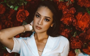 Anya Geraldine Mendadak Jadi Sorotan Karena Numpang Tidur di Lapangan Golf