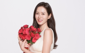  Son Ye Jin Ungkap Alasan Setuju Debut Hollywood Bintangi Film 'Cross'