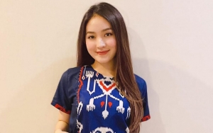 Gaya Swag Natasha Wilona Pakai Celana Robek-robek Disebut Mirip Jennie BLACKPINK, Setuju?