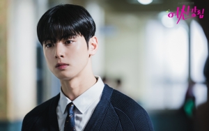 Cha Eunwoo Lakukan Hal Ini Sebelum Tidur Demi Totalitas Akting di 'True Beauty'