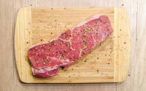 8 Kuliner Berbahan Daging Mentah Di Dunia Yang Bisa Dicoba, Bukan Hanya Sashimi Dan Sushi Aja