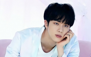 Biasanya Pede Abis, Jin BTS Ternyata Pernah Sungkan Dipuji Ganteng Banget