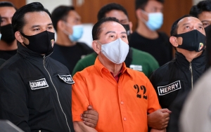 Ada Jejak Kabareskrim Hingga Waket DPR Azis Syamsuddin di Pelarian Djoko Tjandra?