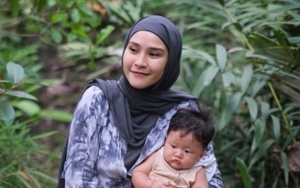 Baru 4 Bulan, Zaskia Adya Mecca Sudah Ajak Putra Bungsunya Naik Gunung Bromo