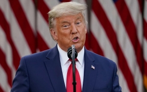 Jelang Lengser, Trump Diprediksi Bakal Teken UU Persulit Tiongkok Masuk Bursa Saham AS