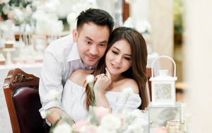 Danu Sofwan Belum Sempat Bulan Madu Dengan Jenita Janet, Unggahan Foto Ini Malah Picu Gelak Tawa