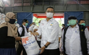 Mensos Juliari Jadi Tersangka Korupsi, Penyaluran Bansos Corona Masih Jalan?