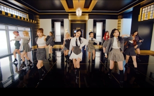 IZ*ONE Comeback dengan Visual Baru yang Semakin Memukau di MV 'Panorama'