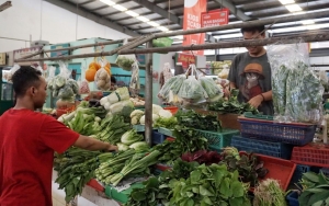 Tak Hanya Nakes, Pedagang Pasar Juga Masuk Prioritas Penerima Vaksin COVID-19