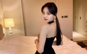 Yuna ITZY Pamerkan Wajah Cantik dan Pinggang Ramping, Dipuji Secantik Boneka