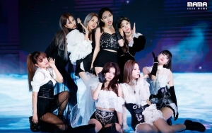 Akhirnya Dirilis, TWICE Tampilkan Emosi Yang Rumit Dalam Single 'Cry For Me'