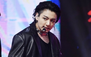 KBS Gayo Daechukje 2020: Jungkook BTS Seksi Umbar Dada Plus Rambut Berantakan