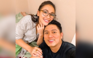 Blak-Blakan, Ayu Ting Ting Tak Tahu Tanggal Jadian Dengan Adit Jayusman Meski Sudah 3 Bulan Pacaran