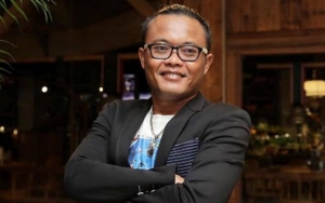 Reaksi Sule Usai Baca Buku Diary Mendiang Lina Jubaedah, Lega Lihat Isinya