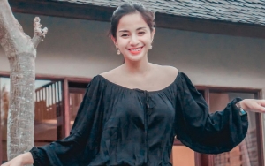 'Pas Foto KTP' Kirana Larasati Bikin Salfok, Seksi Hingga Cantik Kebangetan!