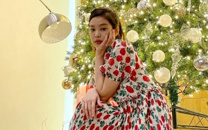 Jennie BLACKPINK Tampil Elegan dan Seksi di Pemotretan Brand Kosmetik