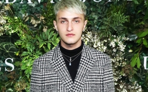 Anwar Hadid dan Deretan Selebriti Hollywood Ini Tolak Vaksin Covid-19