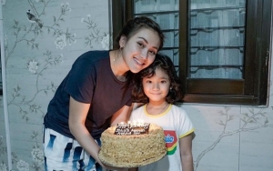 Curhatan Ayu Ting Ting, Bingung Gara-gara Bilqis Minta Kado Barang Branded