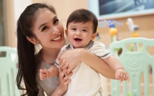 Potret Sandra Dewi dan Raphael Moeis Tidur Pulas Sambil Berpelukan Bikin Gemes