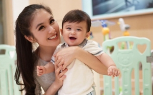 Raphael Moeis Minta Dibawakan Monas Saat Ultah, Begini Cara Sandra Dewi Mewujudkannya