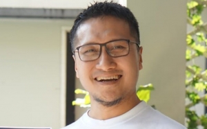 Postingan Arie Untung Soal Virus Corona Ramai Diperbincangkan, Netizen: Bikin Ngeri