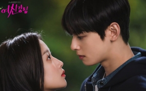 Cha Eunwoo ASTRO Cium Mesra Moon Ga Young, Rating 'True Beauty' Malah Turun