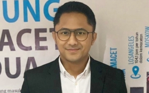 Hengky Kurniawan Curi Hati Milenial Bandung Barat Lagi, Sekarang Pakai Ini
