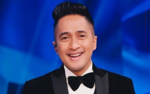 Saat Isolasi Mandiri, Irfan Hakim Minum Vitamin Nyaris Segenggam
