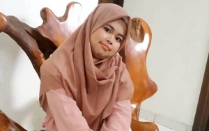 Cara Kekeyi Gendong Bayi Bikin Khawatir dan Tuai Banyak Protes, Kenapa?
