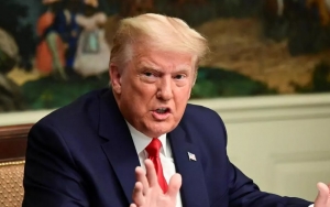 Para Senator Partai Republik Serukan Trump Mundur dari Jabatan