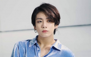 GDA 2021: Penampilan Ganteng Jungkook BTS di Panggung dengan Rambut Pirang Banjir Pujian