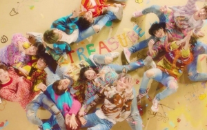 TREASURE Bagikan Senyuman Dalam MV Comeback Penuh Harapan 'MY TREASURE'