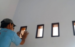 Tak Perlu Risau Lakukan 8 Trik Ini Agar Kamar Tanpa Jendela Tetap Terang Dan Tidak Pengap<script async src=