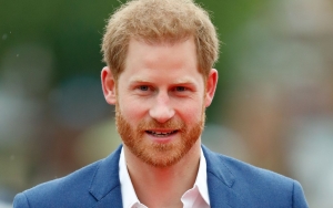 Jarang Muncul di Depan Publik, Pangeran Harry Kini Punya Rambut Gondrong dan Dikuncir