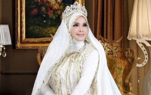 Klarifikasi Iyeth Bustami Soal Isu Lepas Hijab, Ungkap Anak Paling Keras Dibully
