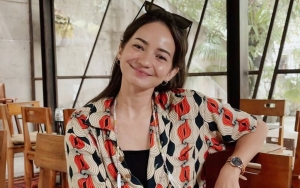 Enzy Storia Ngefans Tapi Gak Mau Foto Dengan Idolanya, Kenapa?