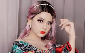 Jenita Janet Tampil Anggun Berkebaya Sampai Bikin Pangling, Titip Pesan Penting Ini