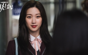 Kocak Banget, Drama Moon Ga Young Ini Nyasar di Episode Terbaru 'True Beauty'