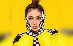 Celine Ngaku Tak Cinta Stefan William, Foto Rambut Funky-Aksi Pamer Perut Picu Kehebohan