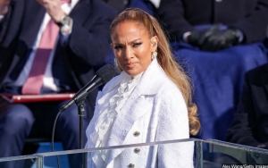 Jennifer Lopez Bantah Dirinya Bohong Soal Rahasia Kecantikan