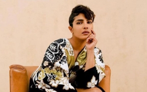 Priyanka Chopra Cerita Momen Heboh Ritsleting Rusak Beberapa Menit Sebelum Tampil di Red Carpet