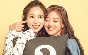 Kebiasaan Unik Mina TWICE Saat Bahagia Ini Malah Bikin Jihyo Nangis Saking Lucunya