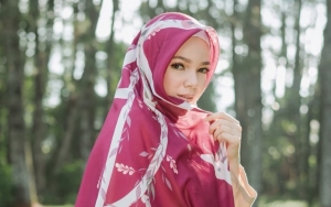 Cerita Dewi Sandra Jadi Figuran Kaki Lulu Tobing Hingga Kerap Dihujat di Awal Karier