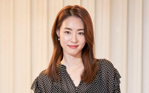 Lee Yeon Hee Sedih Tinggalkan SM dan Belum Siap Ungkap Suaminya ke Publik