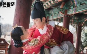 Shin Hye Sun Hamil, Hubungannya dengan Kim Jung Hyun Dibocorkan Bikin Pemirsa 'Mr. Queen' Berdebar