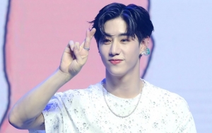 Mark Ditanya Bakal Solo atau Tetap Bareng GOT7, Jawab Tegas Sambil Tertawa