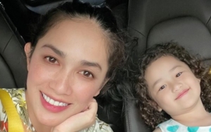 Rambut Keriting Sheva Putri Ussy Sulistiawaty Kembali Jadi Sorotan, Asli?