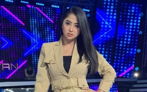  Ayu Ting Ting Batal Nikah, Dewi Persik Sampaikan Pesan Ini Untuk Beri Dukungan